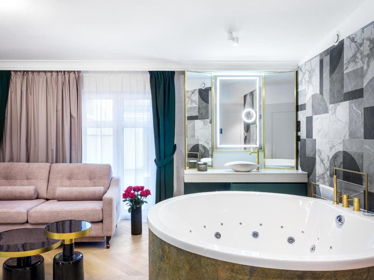 Golden Queen Deluxe Jacuzzi - Old Town Krakau